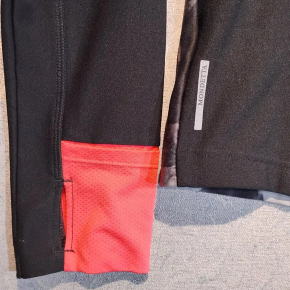 Mondetta Black & White Camo Long Sleeve Stretch Athletic Jacket in Size XL - Picture 10 of 13